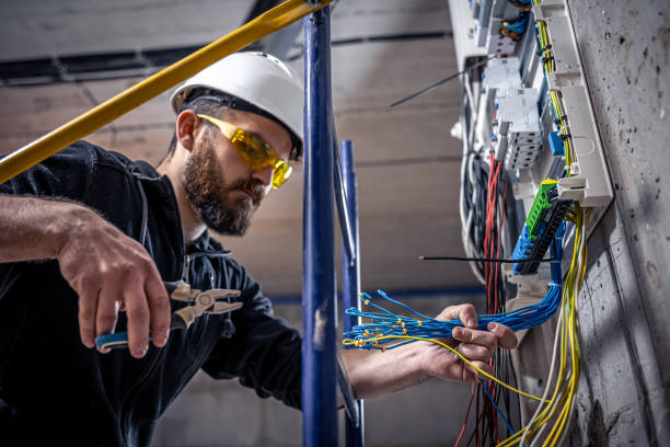 Best Best Electricians Near Me  in West Clarkston Highland, WA